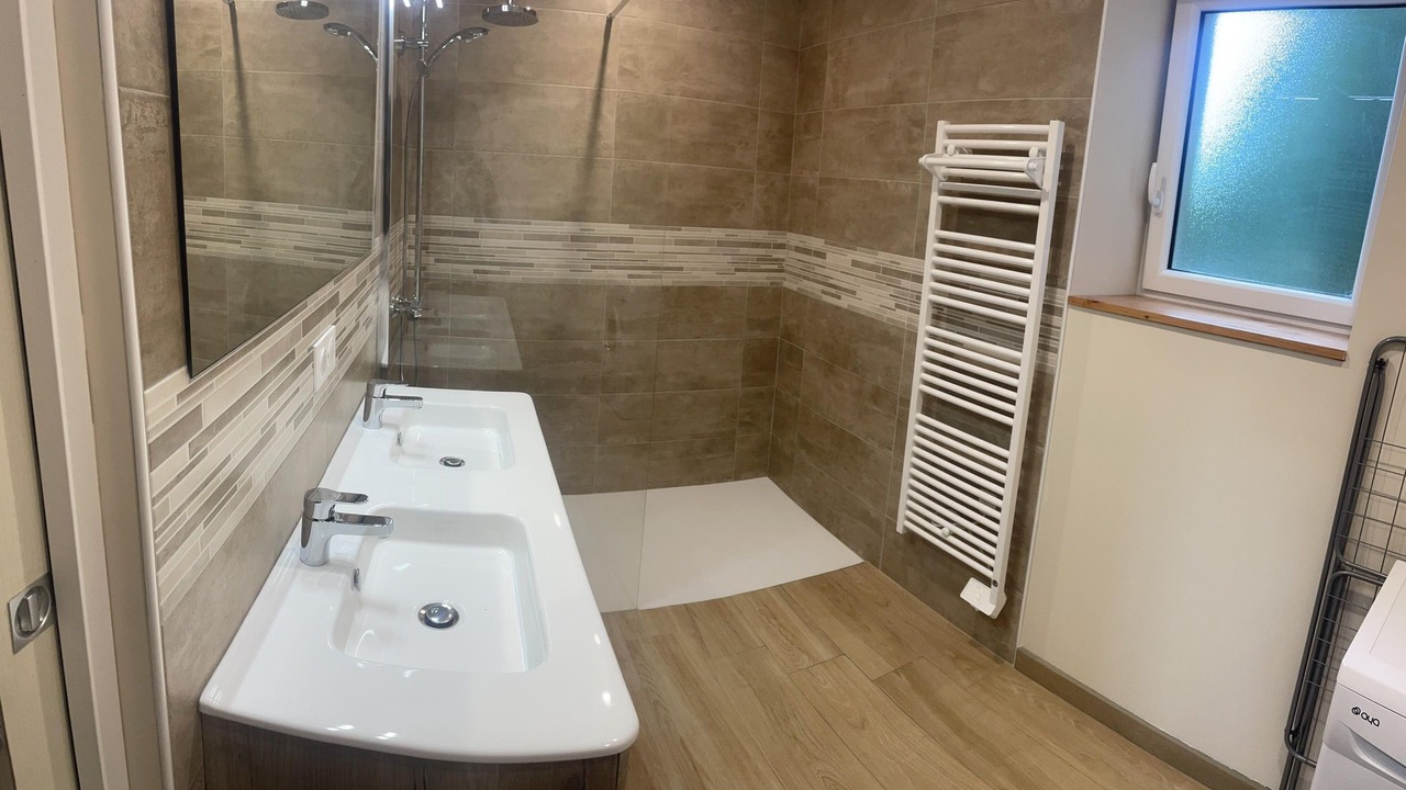 Photo of Bathroom in Les Martys