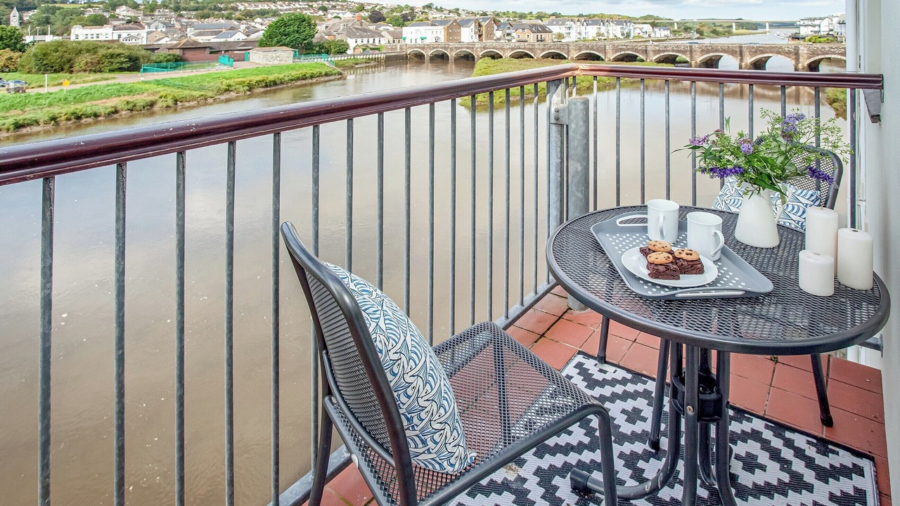 Photo of Patio Balcony in Egloshayle