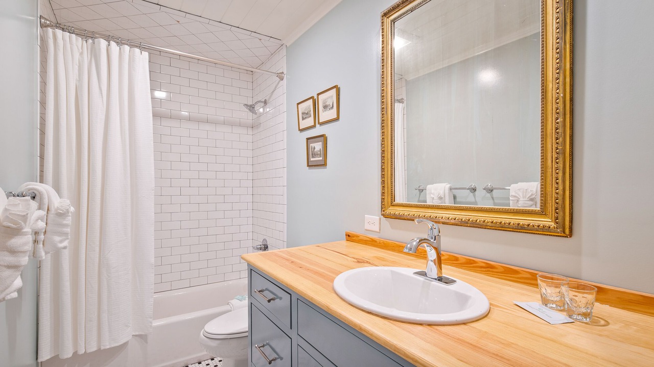 Photo of Bathroom in Batesville