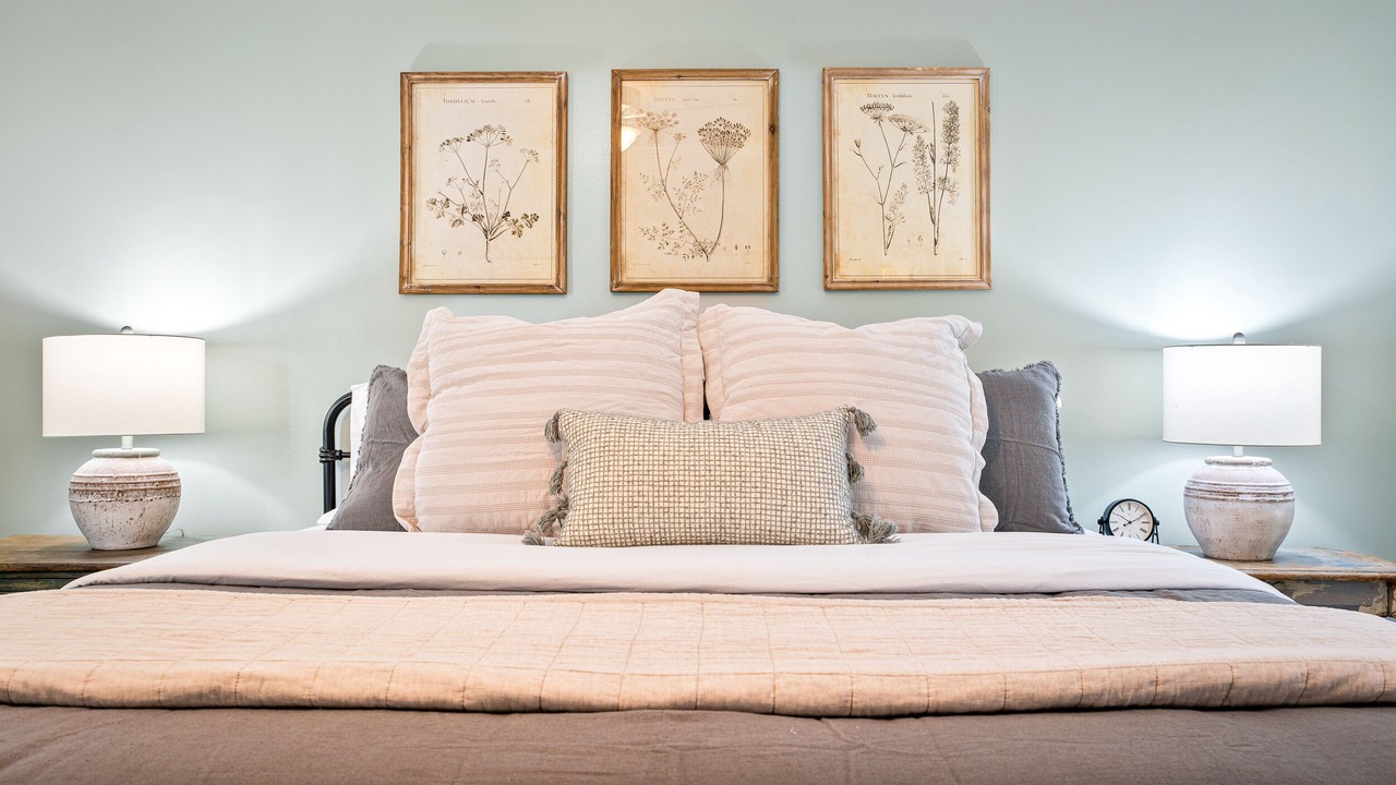 Photo of Bedroom in Batesville