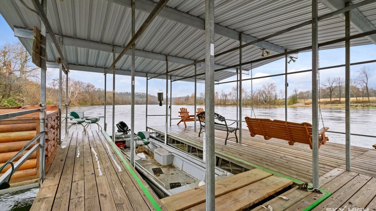 Photo of Others in Cotter