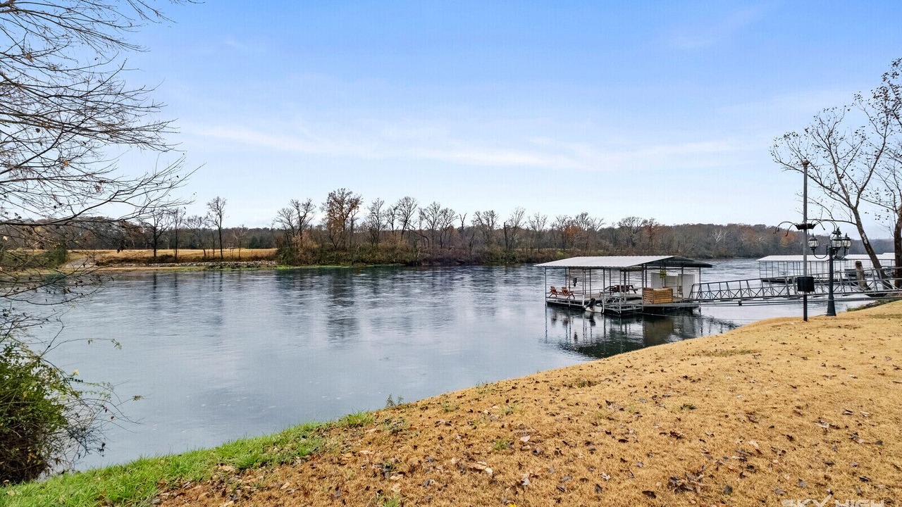 Photo of Others in Cotter