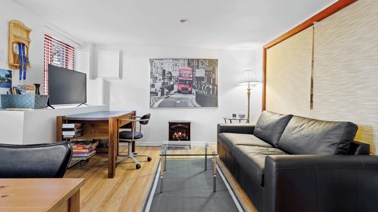 Photo of Livingroom in Desjardins