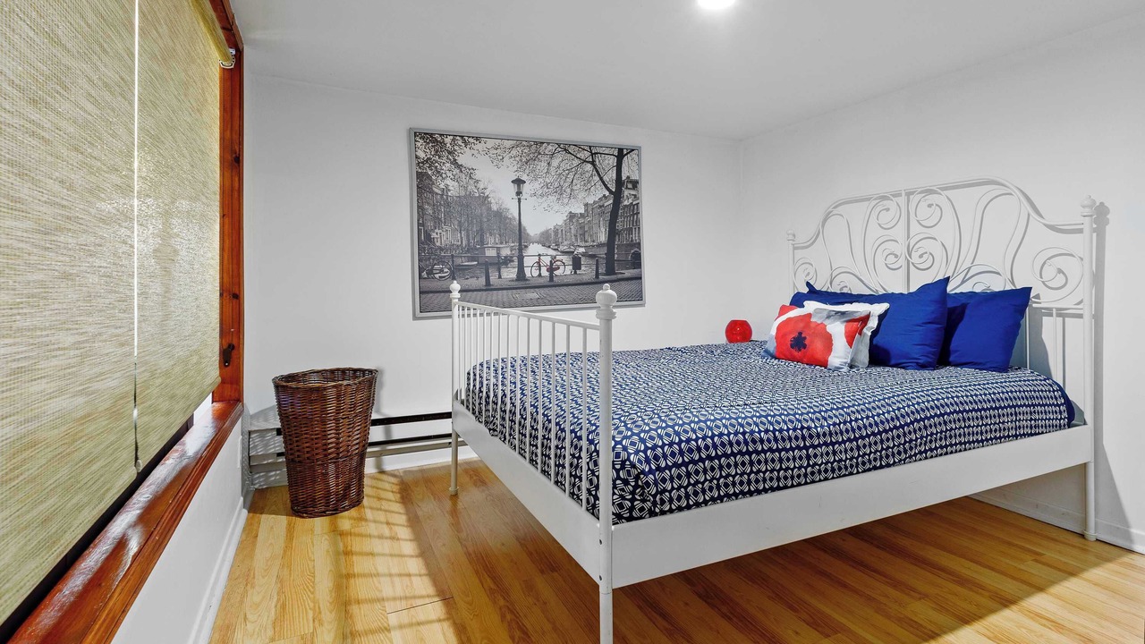 Photo of Bedroom in Desjardins