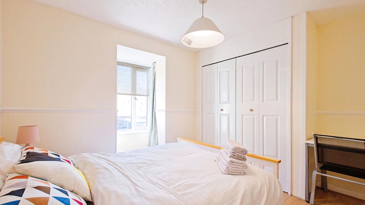 Photo of Bedroom in Thamesmead