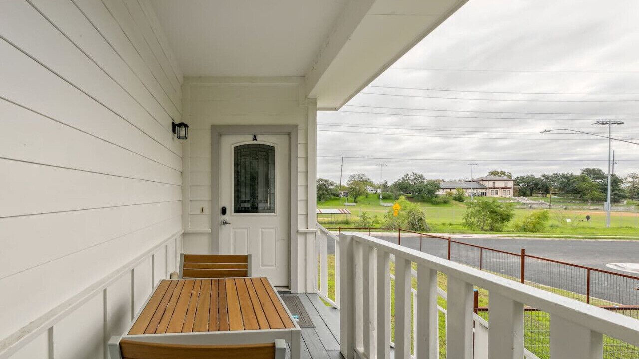 Photo of Outdoor in Foster Heights