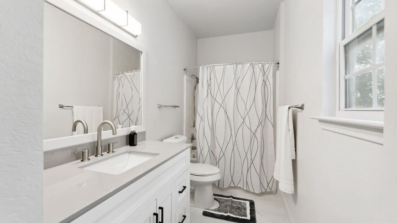 Photo of Bathroom in Foster Heights