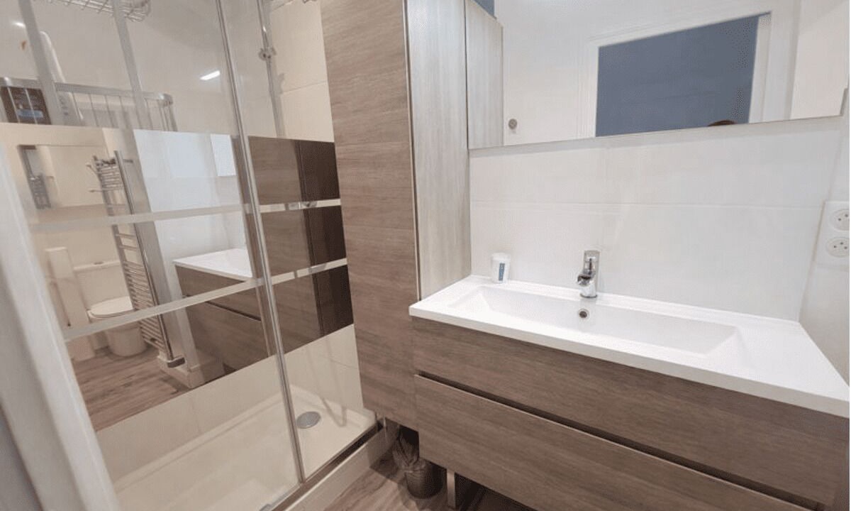 Photo of Bathroom in Bollee