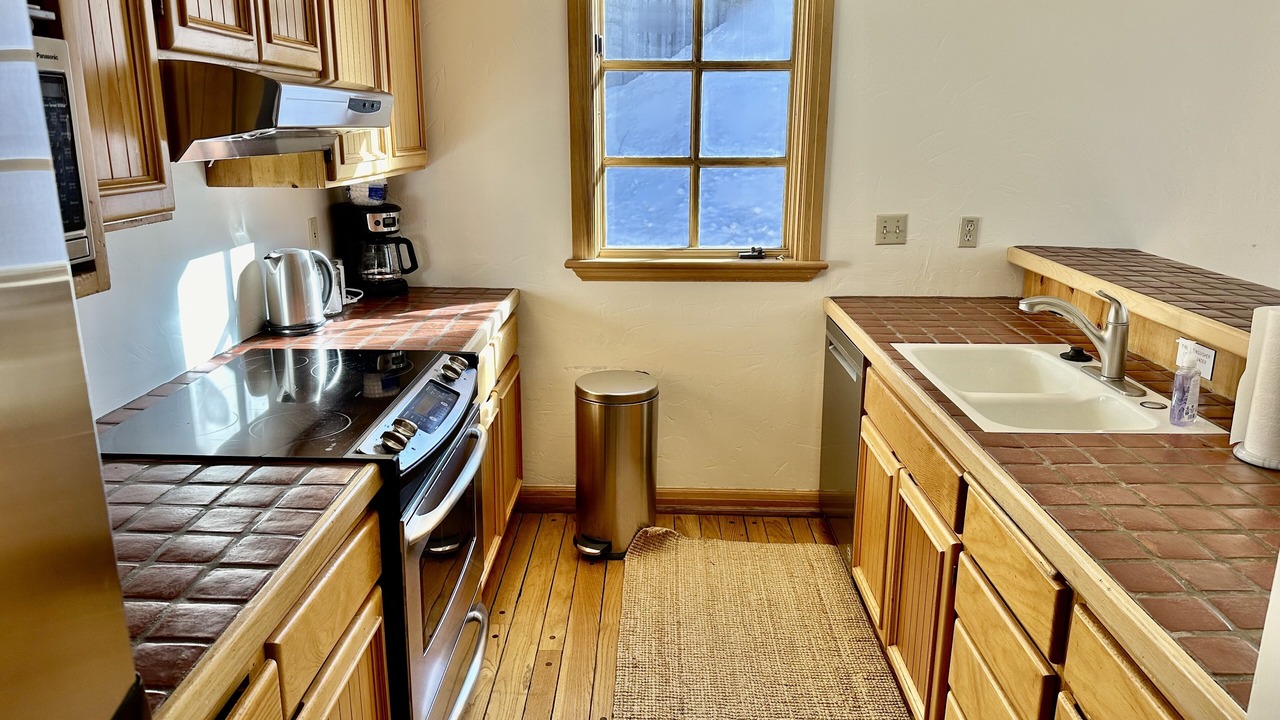 Photo of Kitchen in Salt Lake Mountain Resorts