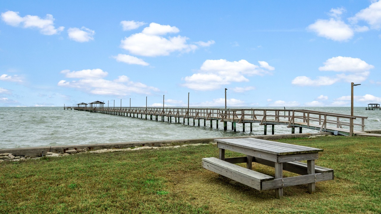 Photo of Others in Sailhouse