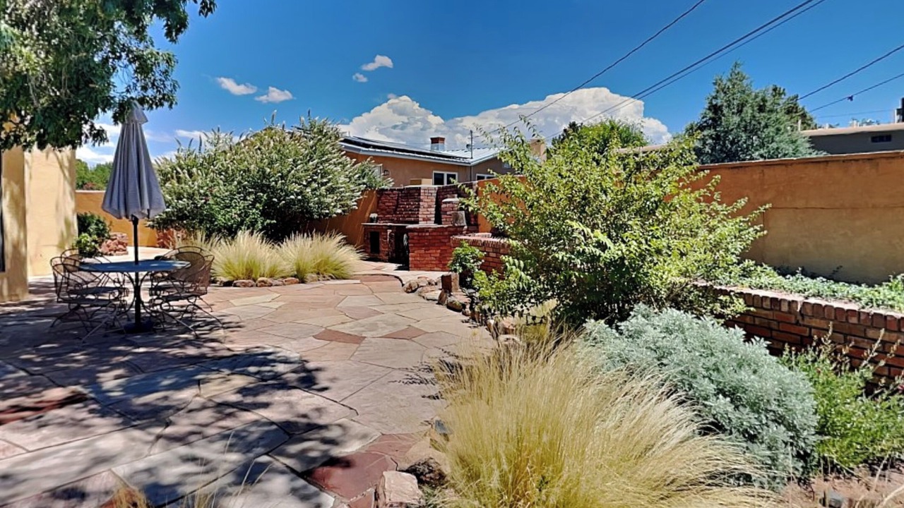 Photo of Others in Santa Fe