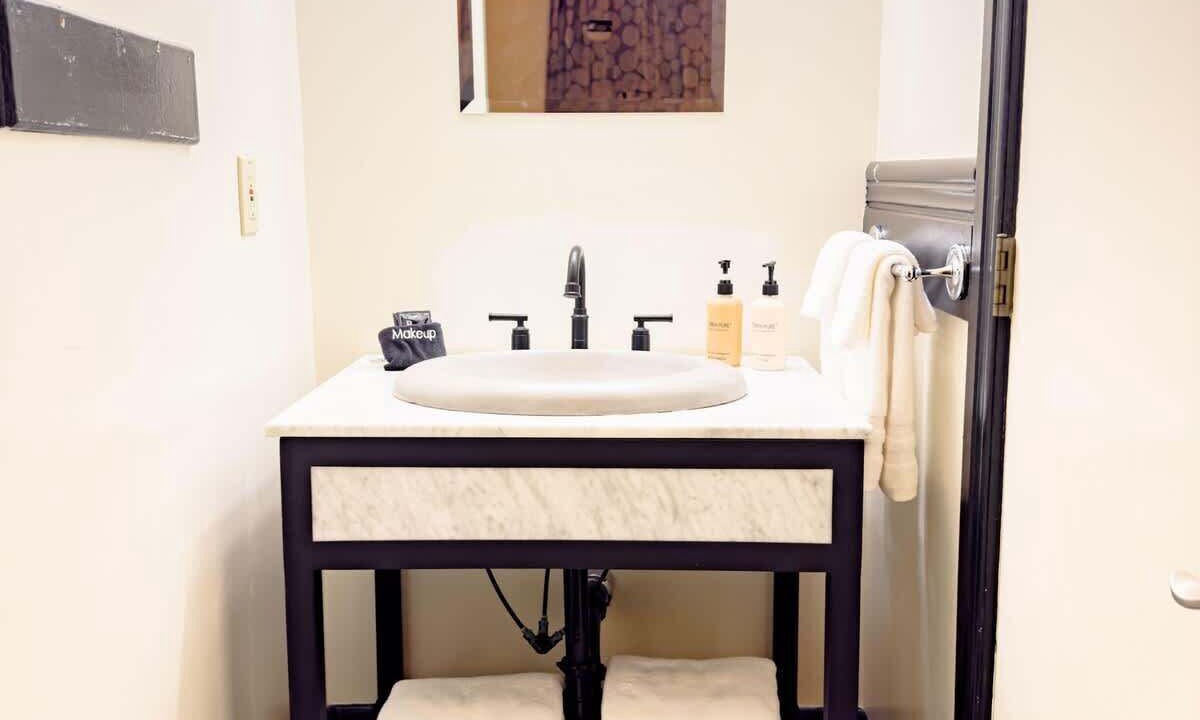 Photo of Bathroom in Bisbee