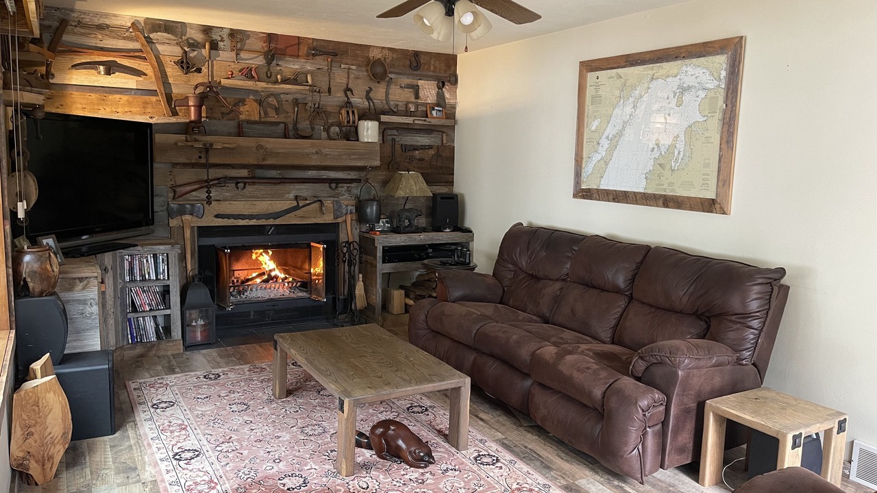 Photo of Livingroom in Idlewild