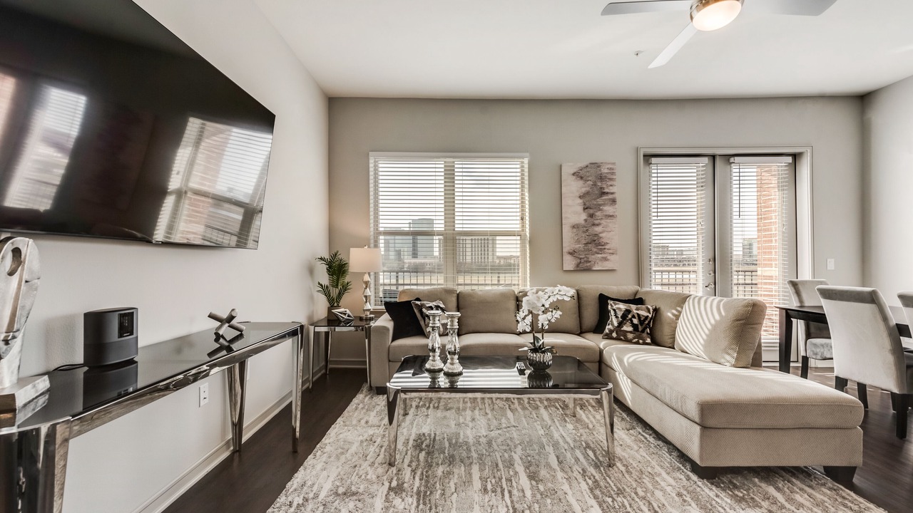 Photo of Livingroom in Las Colinas