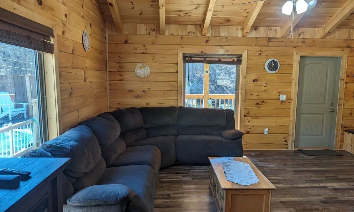 Photo of Livingroom in Mountain City