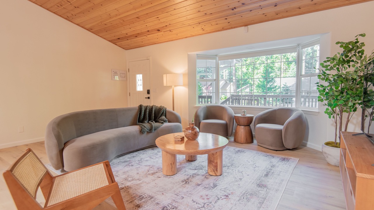 Photo of Livingroom in Pollock Pines