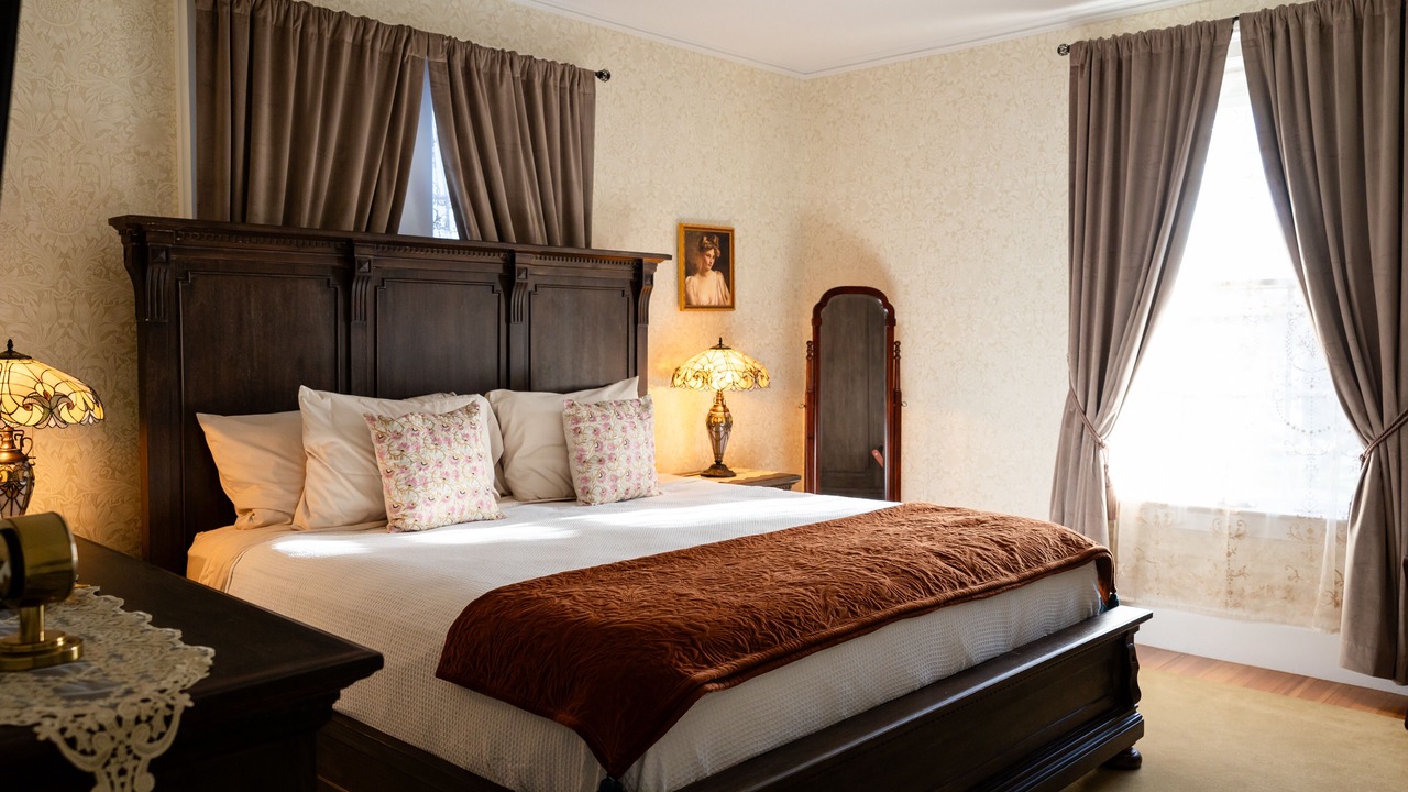 Photo of Bedroom in Thompson