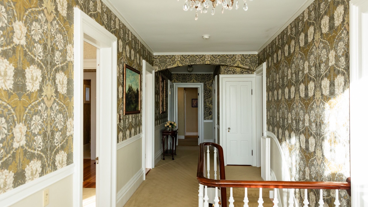 Photo of Others in Thompson