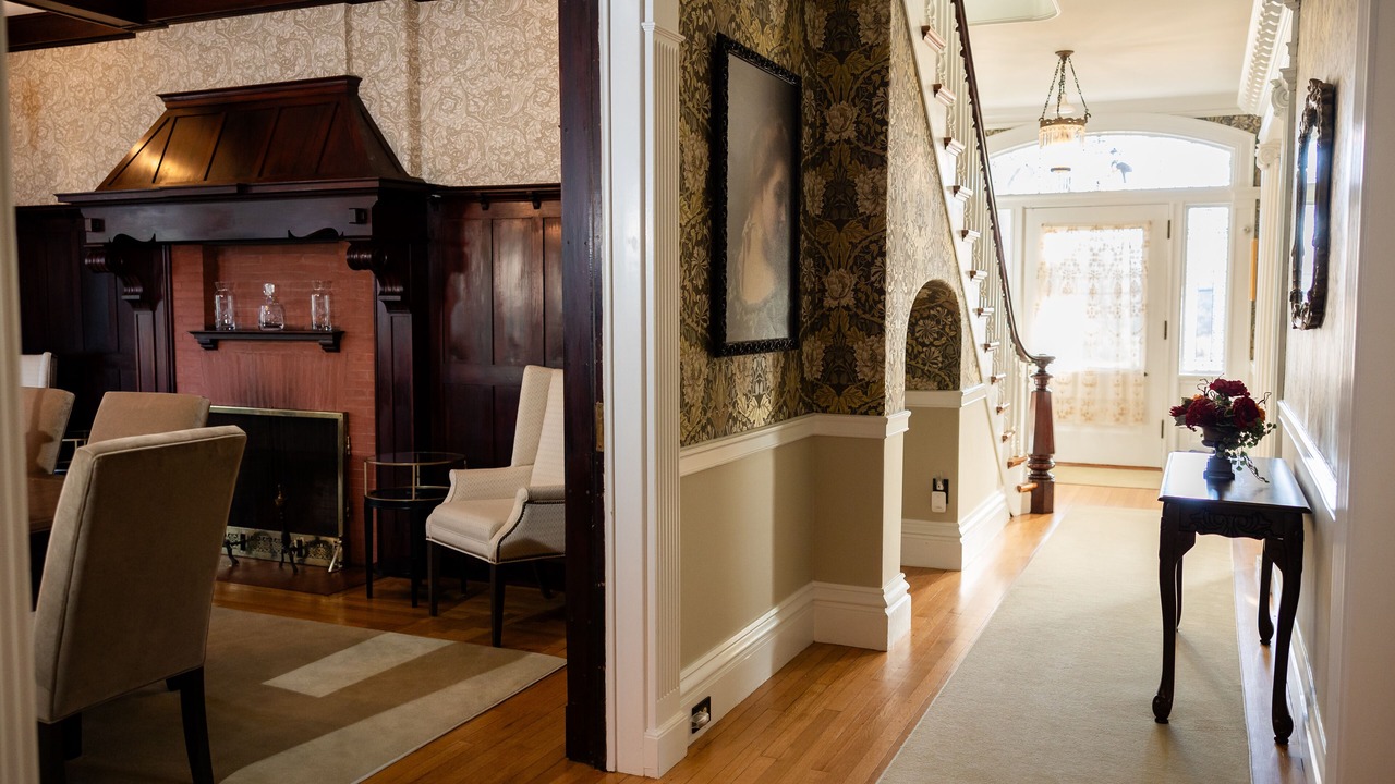 Photo of Others in Thompson