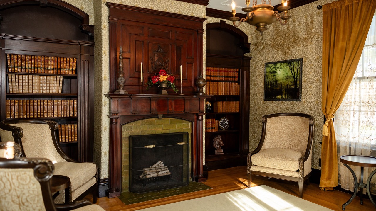 Photo of Others in Thompson