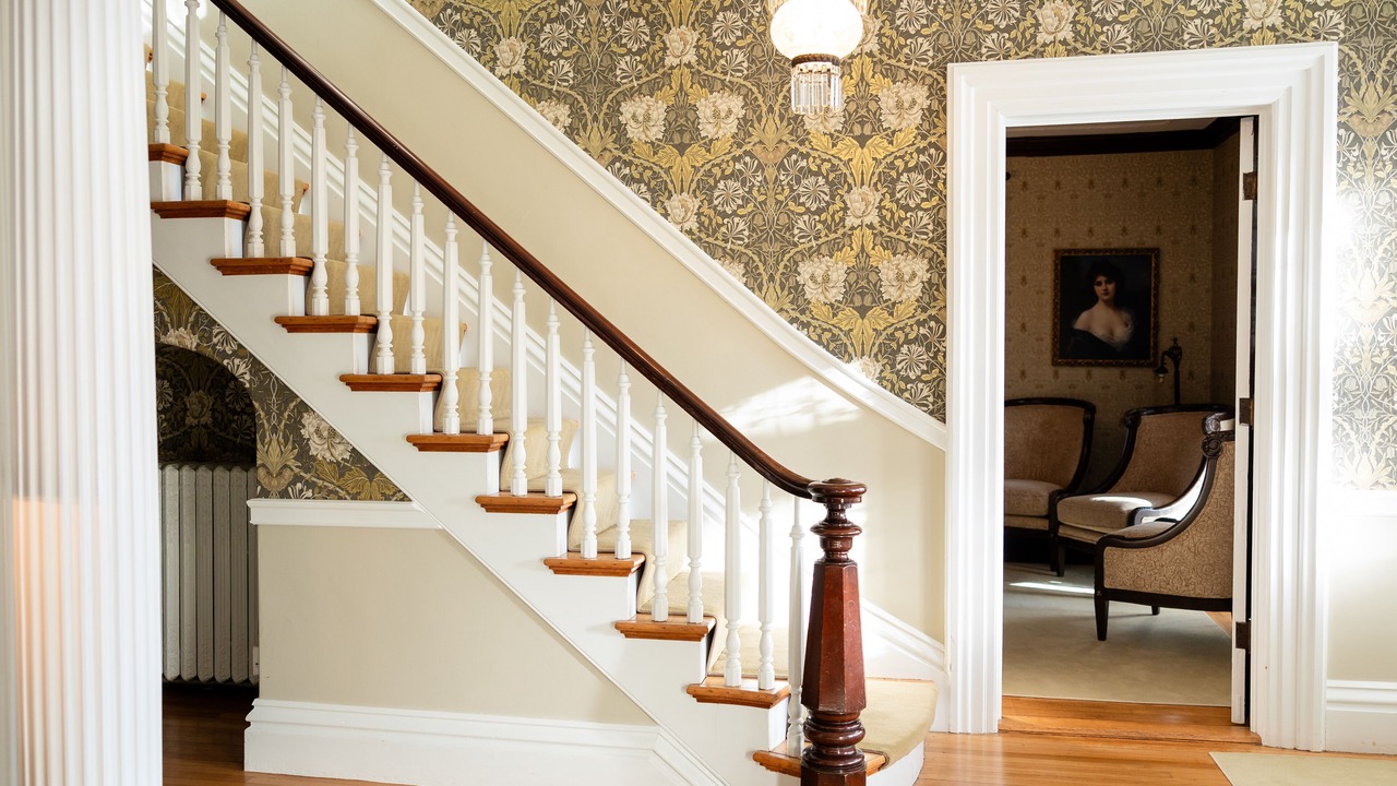 Photo of Others in Thompson