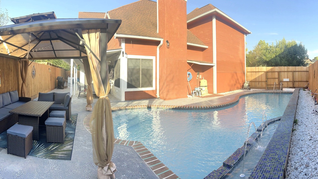 Photo of Outdoor in Mission Bend