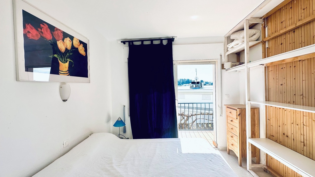 Photo of Bedroom in Almadraba-Canyelles