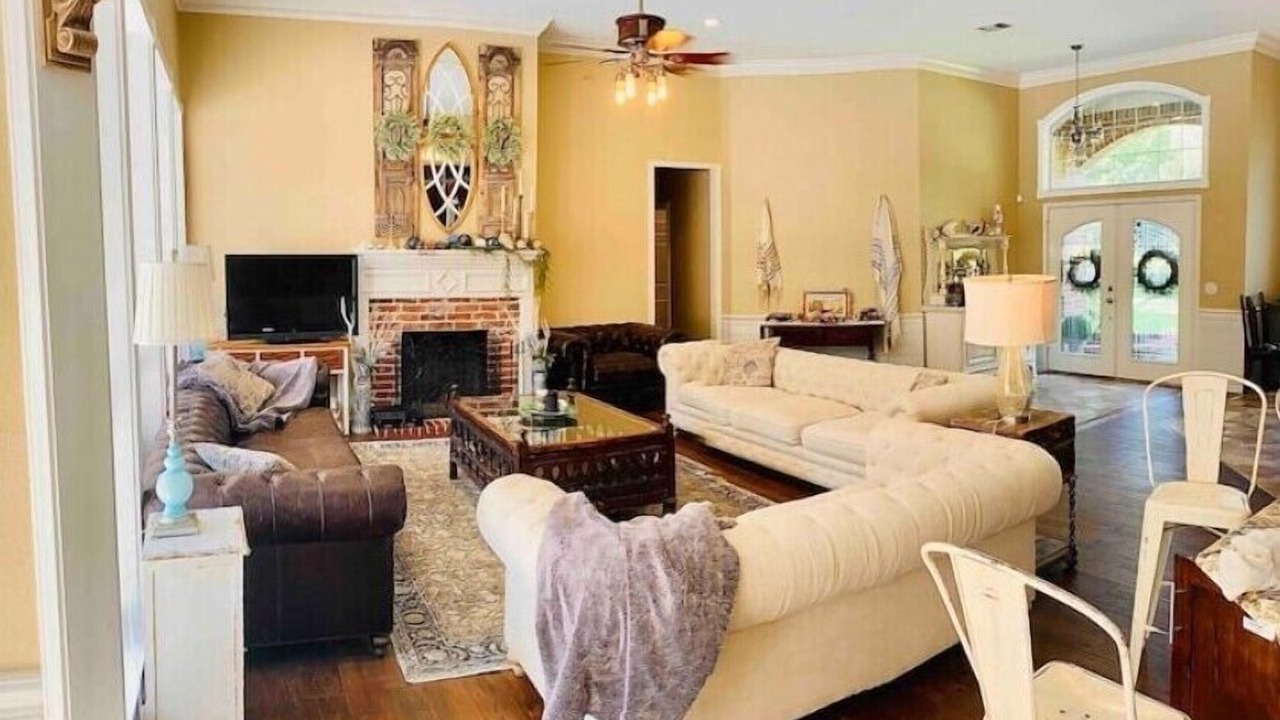 Photo of Livingroom in Brookston