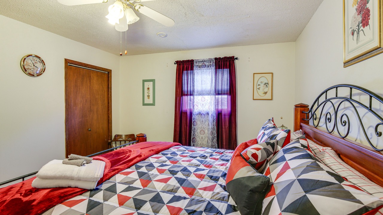 Photo of Bedroom in Pierre