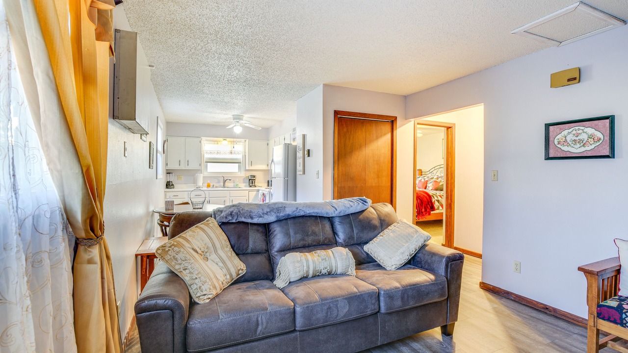 Photo of Livingroom in Pierre