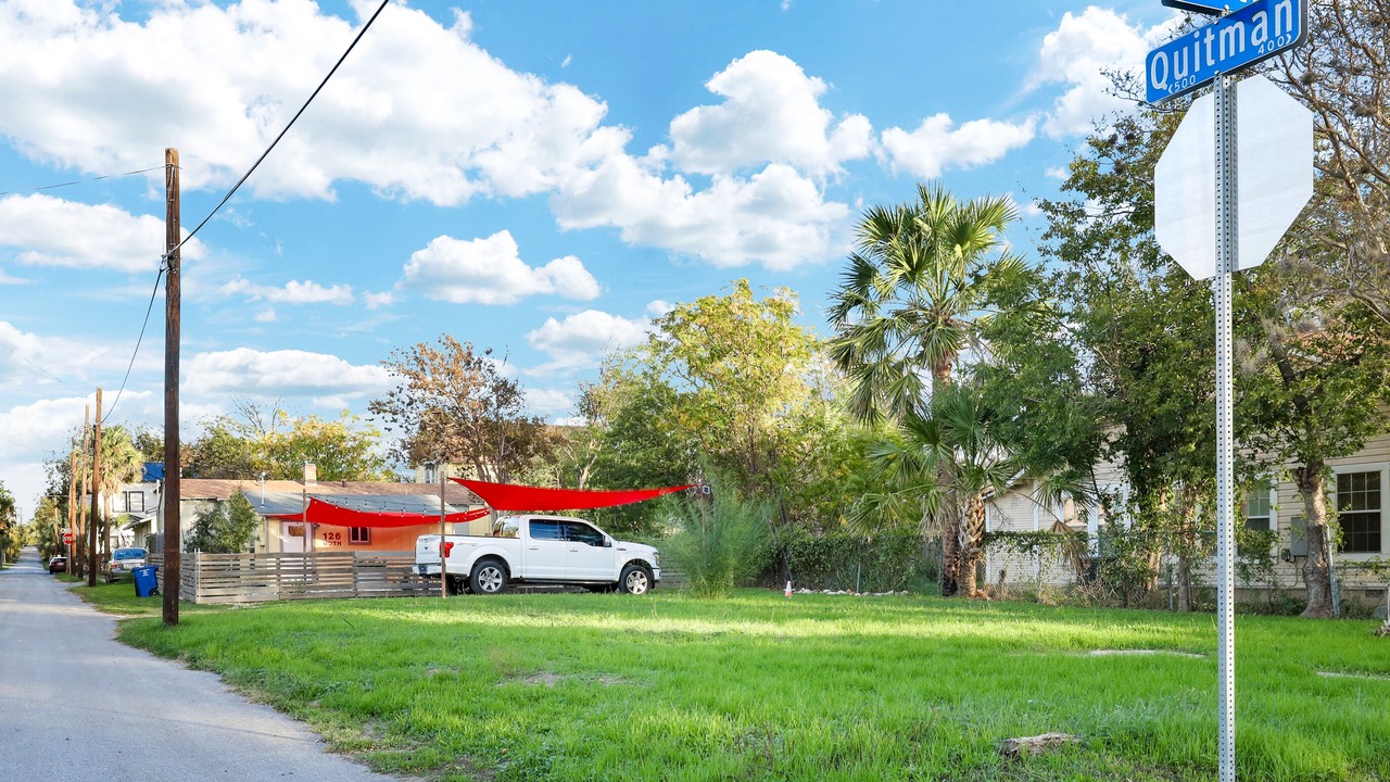 Photo of Outdoor in Government Hill