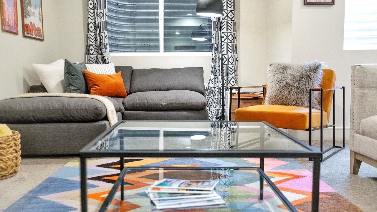 Photo of Livingroom in Holladay