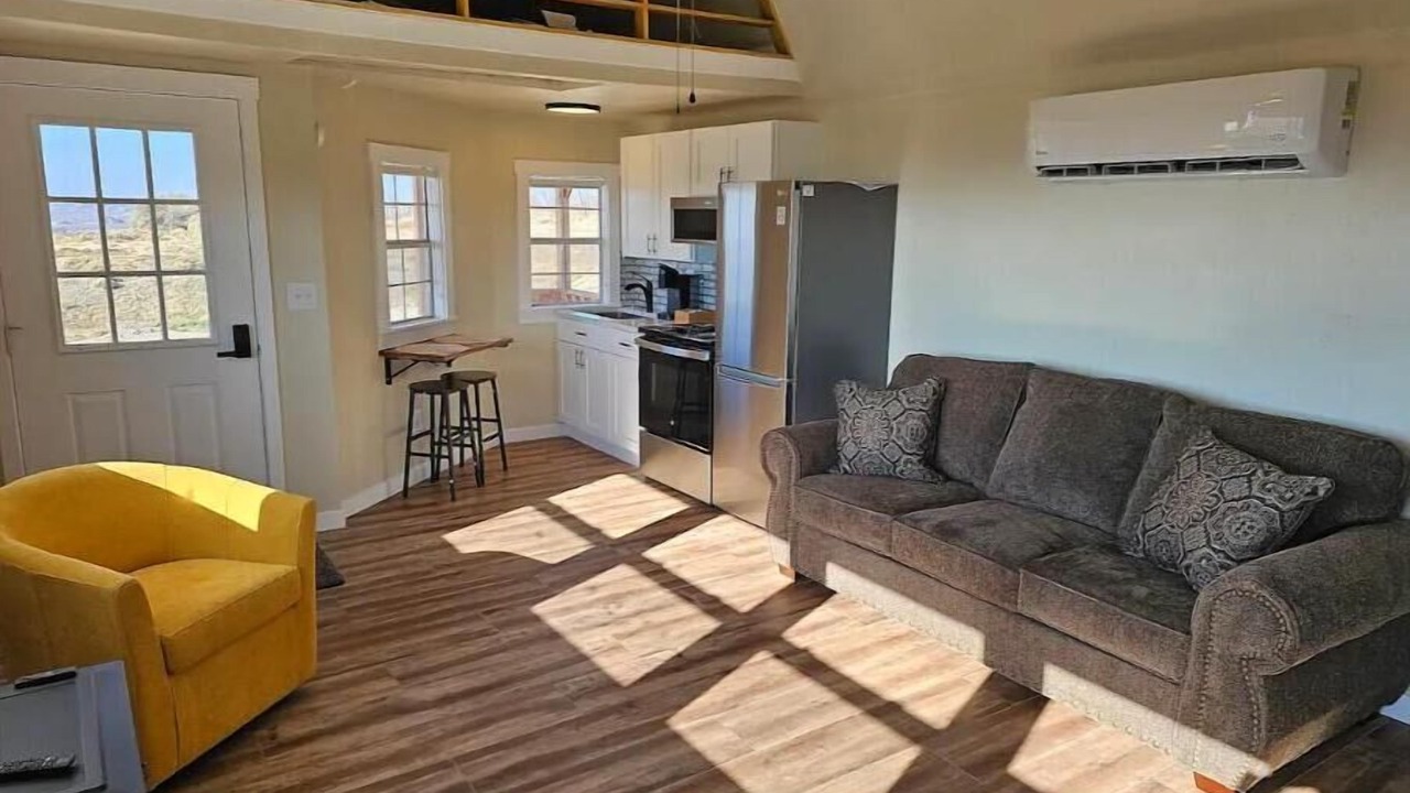 Photo of Livingroom in Canyon County