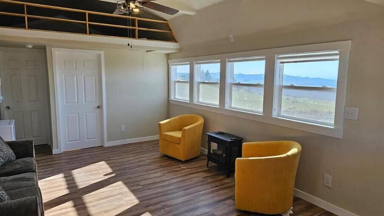 Photo of Livingroom in Canyon County