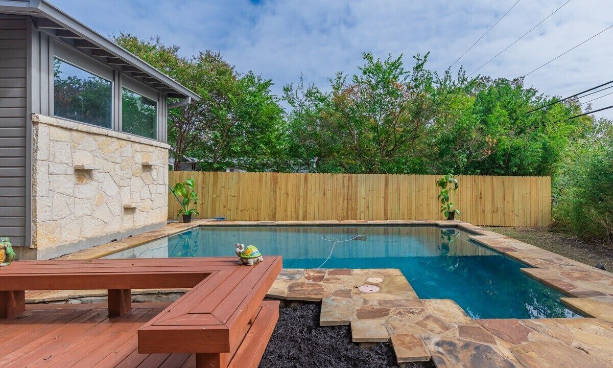 Photo of Outdoor in Shearer Hills - Ridgeview
