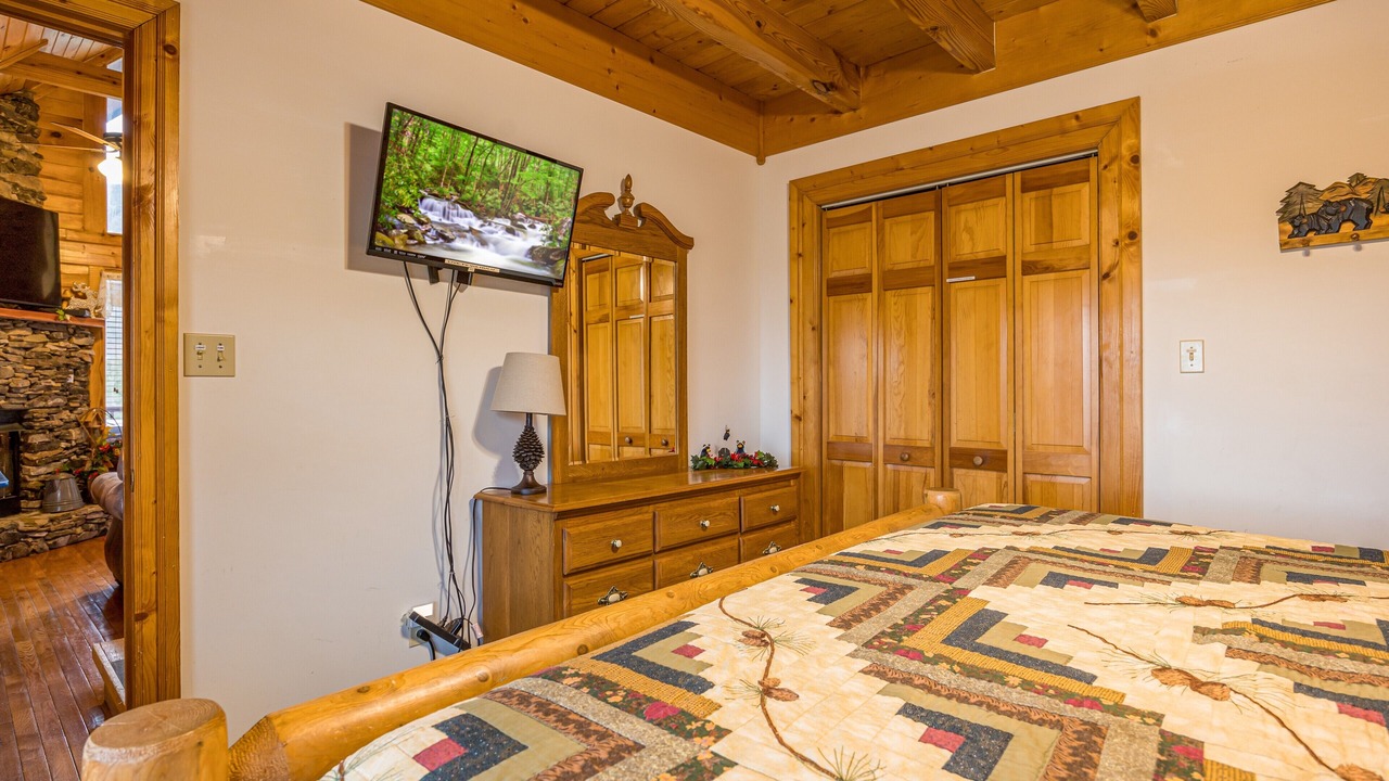 Photo of Bedroom in Smoky Mountains