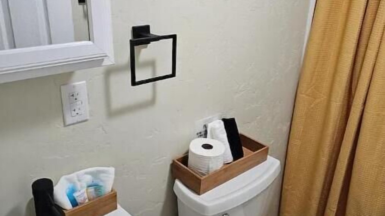 Photo of Bathroom in Canyon County