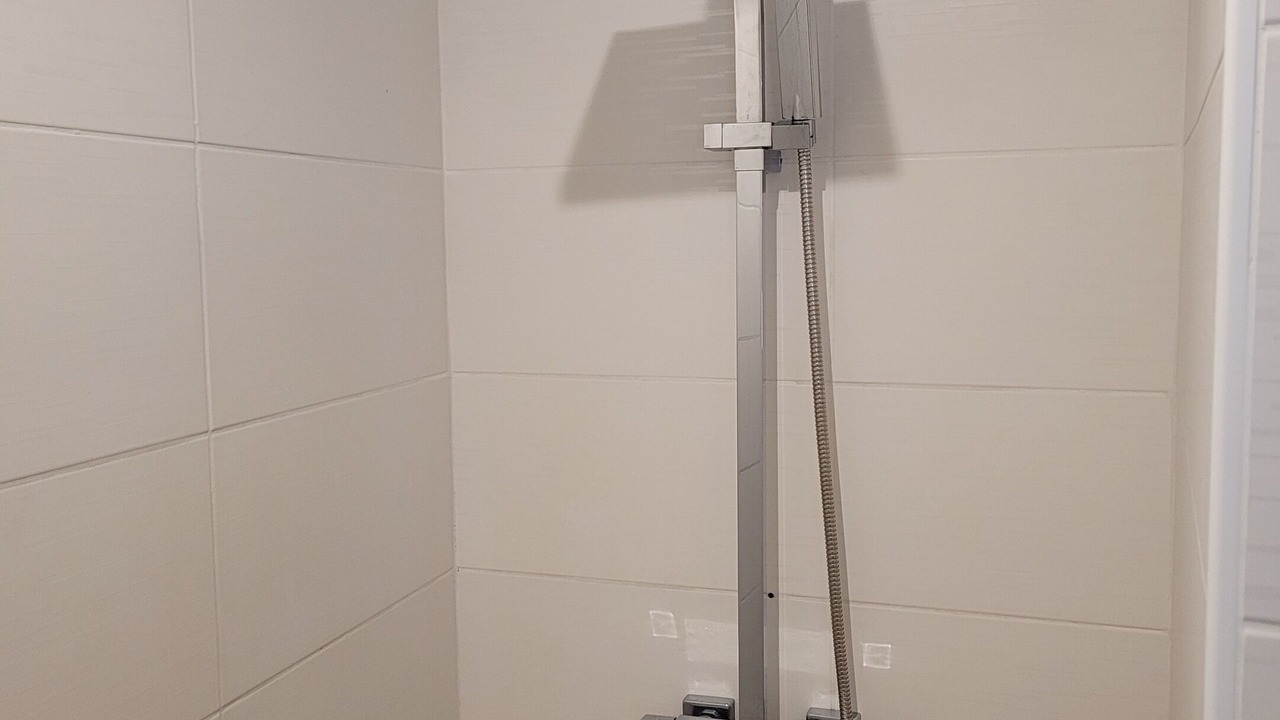 Photo of Bathroom in Hyeres City Centre
