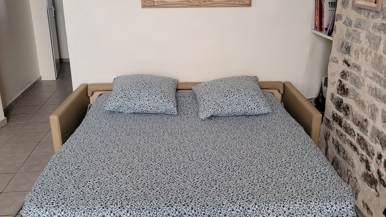 Photo of Bedroom in Hyeres City Centre