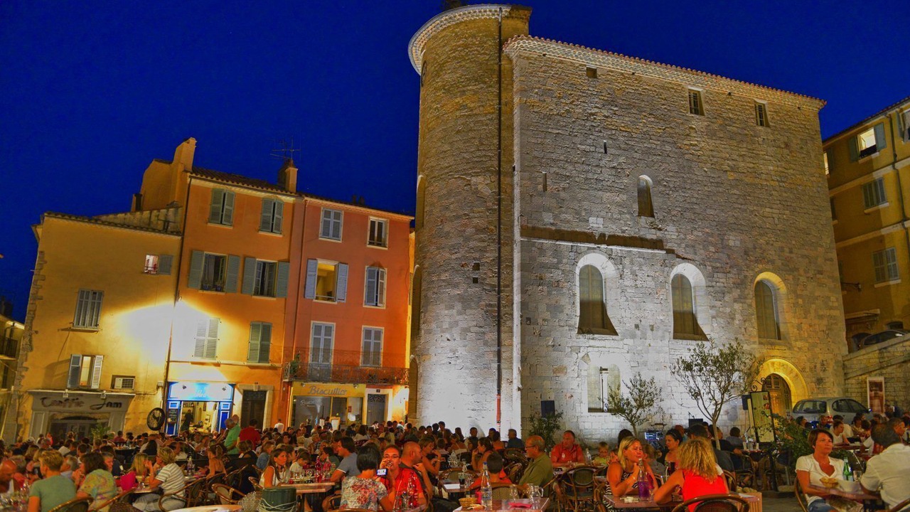 Photo of Outdoor in Hyeres City Centre