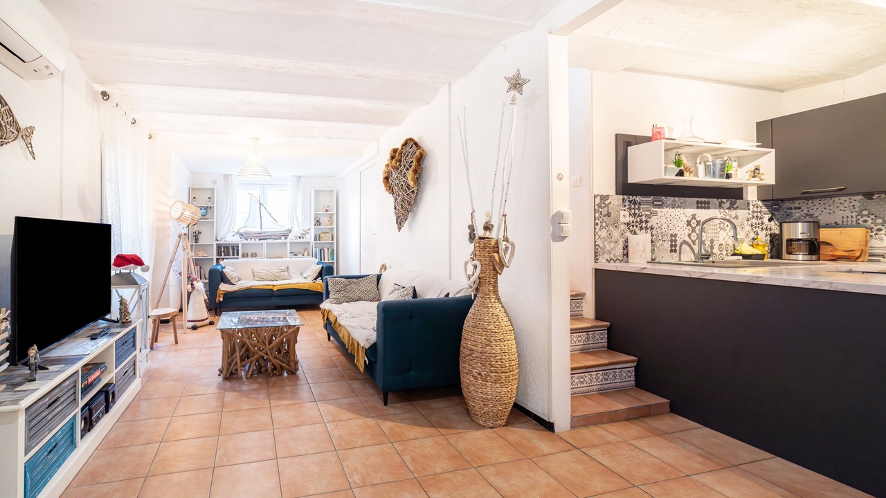 Photo of Livingroom in Mediterranee