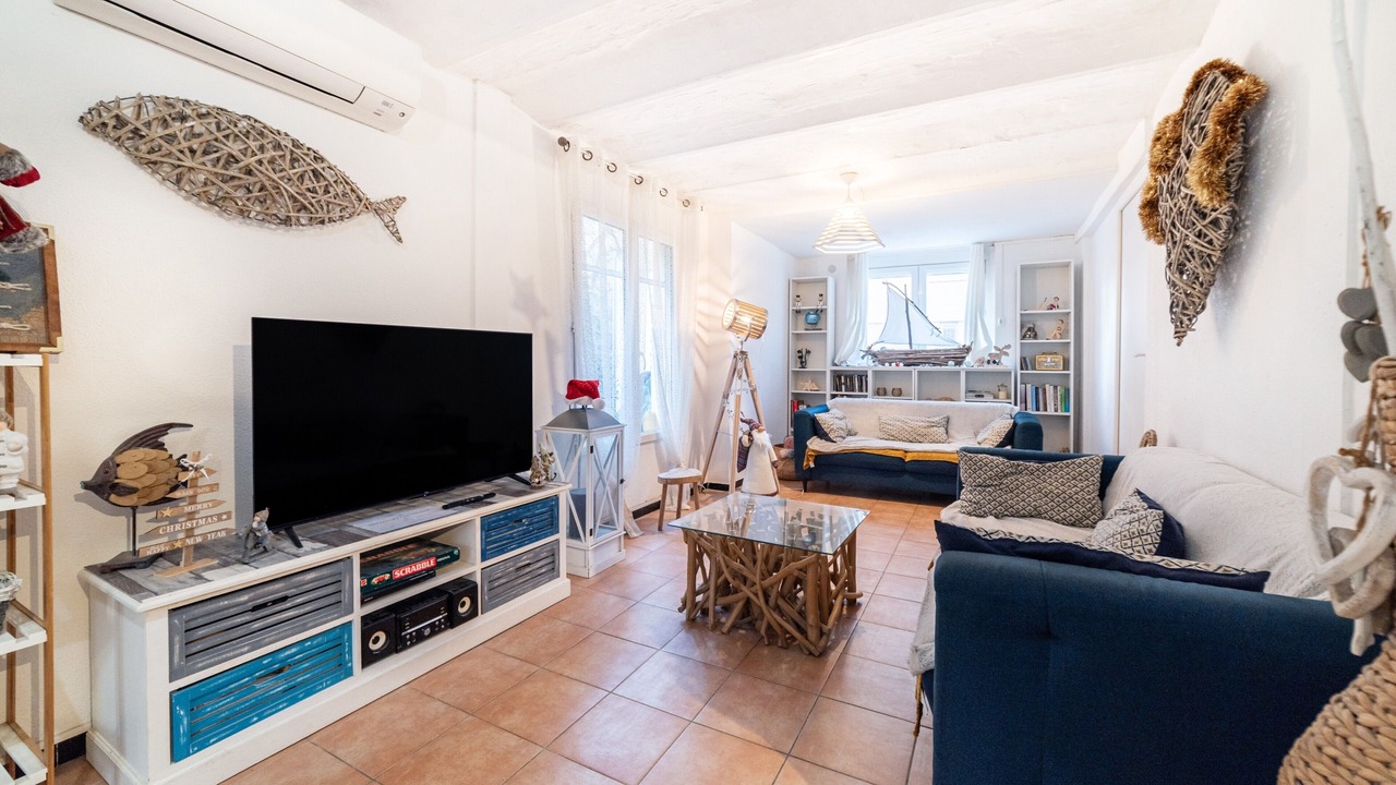 Photo of Livingroom in Mediterranee