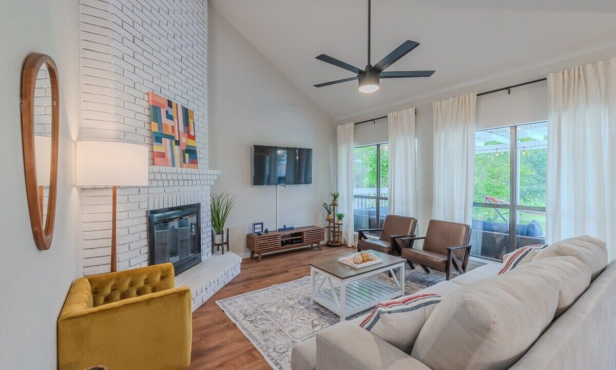 Photo of Livingroom in North San Antonio - SAT