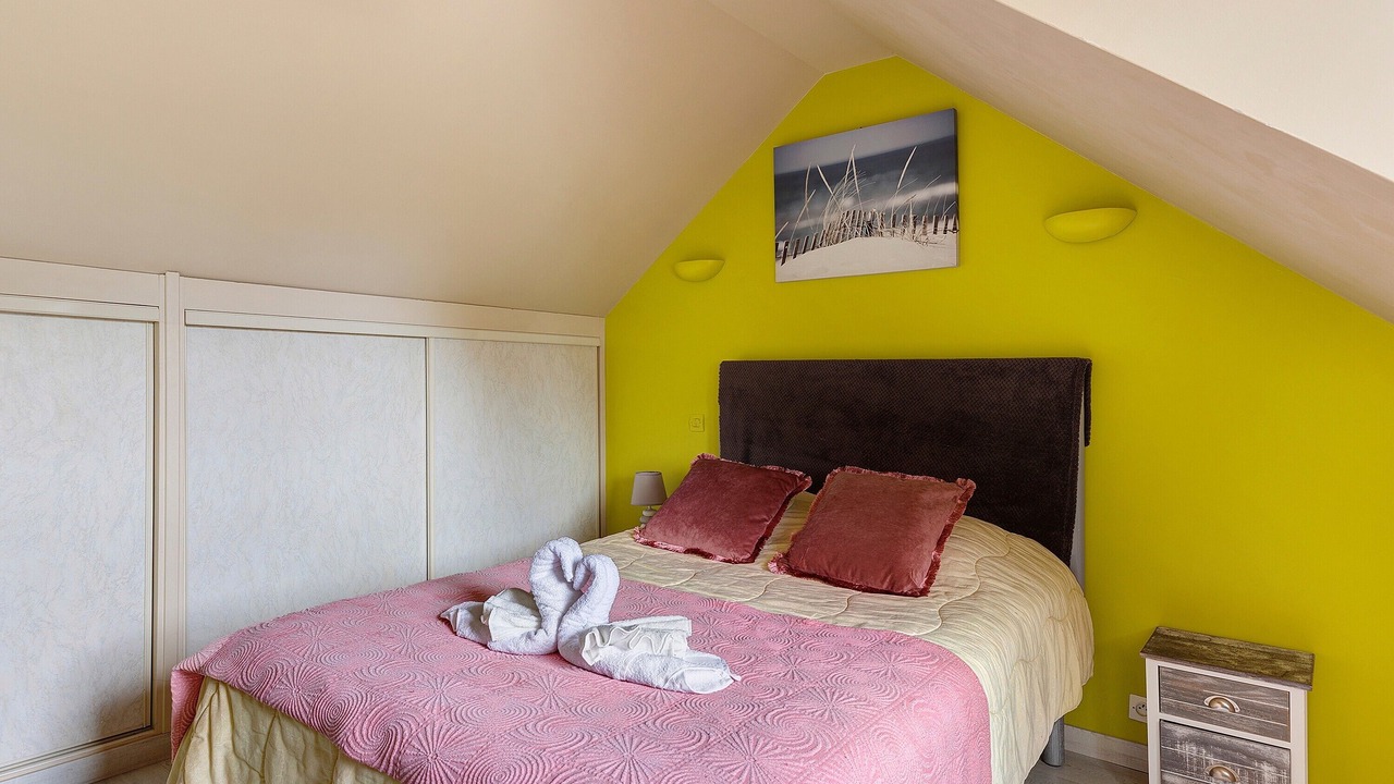 Photo of Bedroom in Huille