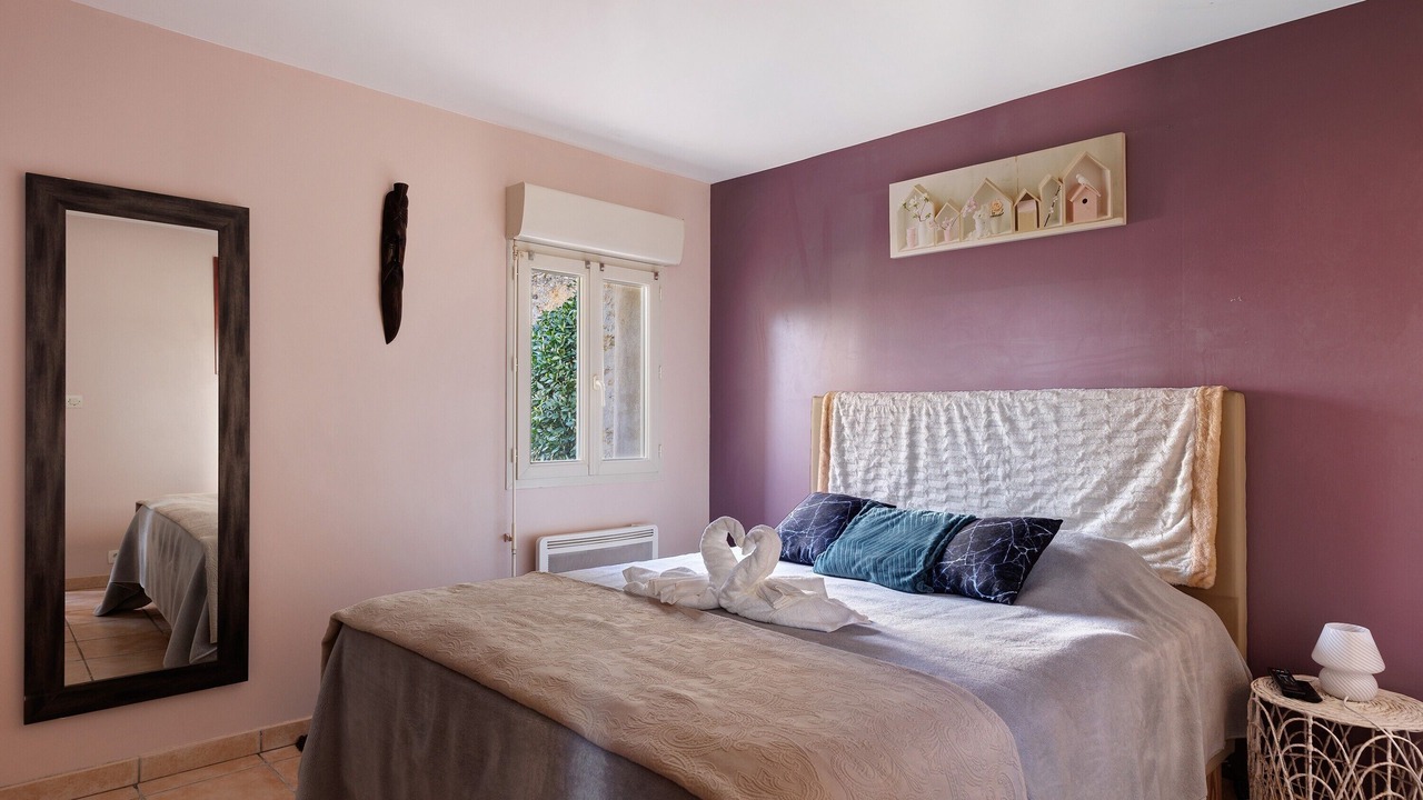 Photo of Bedroom in Huille