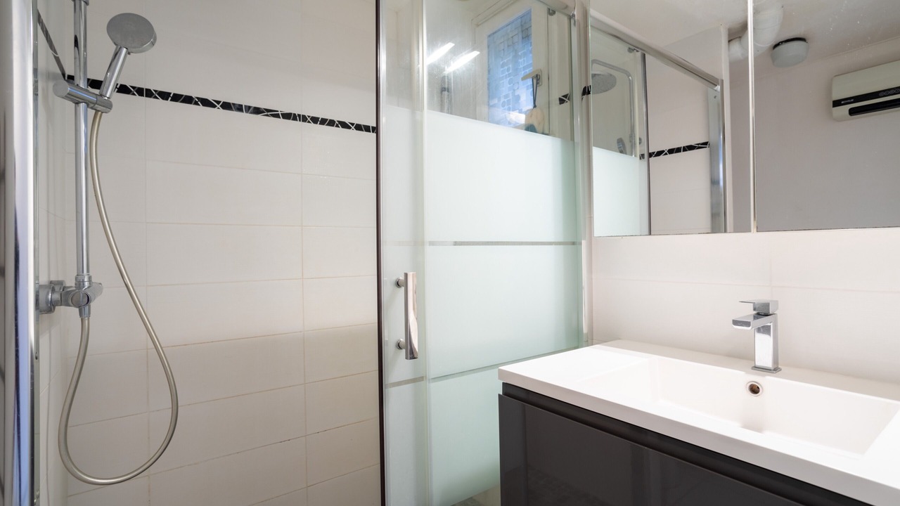 Photo of Bathroom in Le Barcares