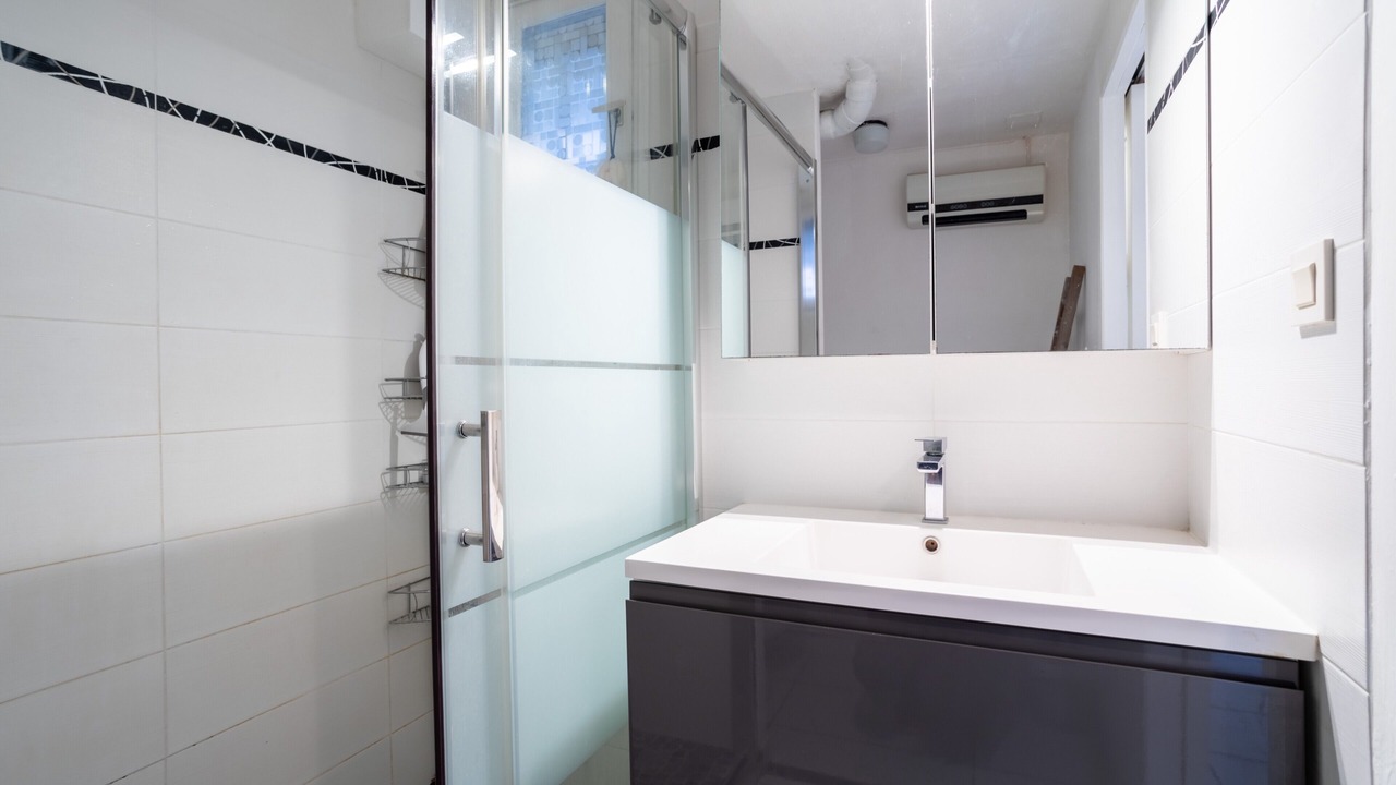 Photo of Bathroom in Le Barcares