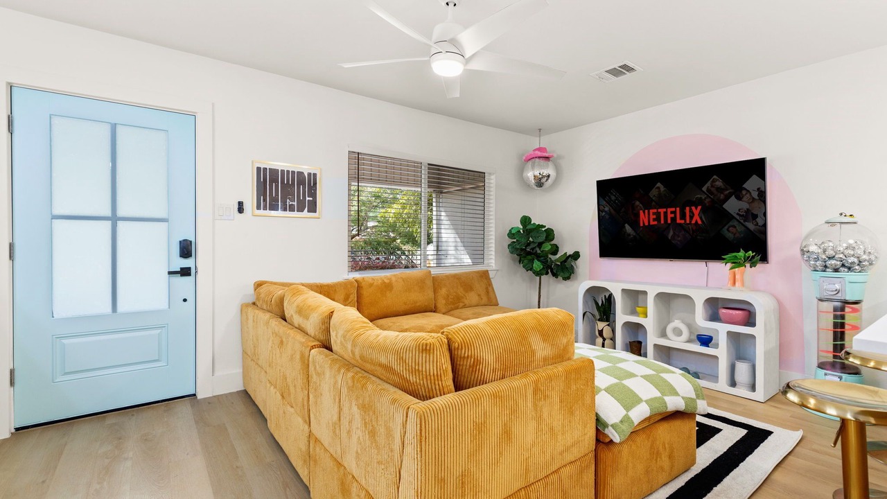 Photo of Livingroom in Hancock