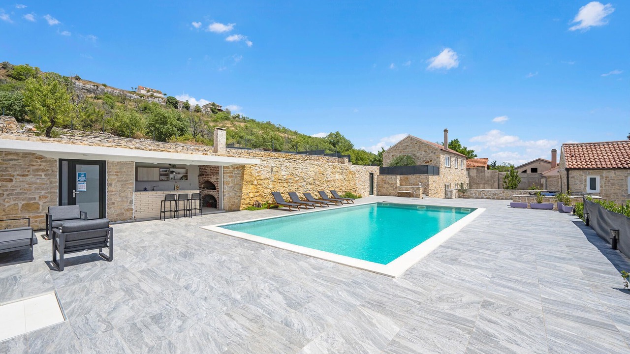 Photo of Outdoor in Bribir