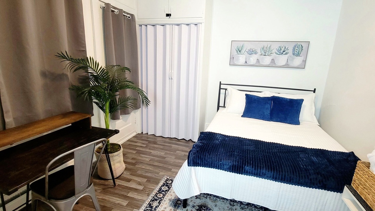 Photo of Bedroom in East Avenue